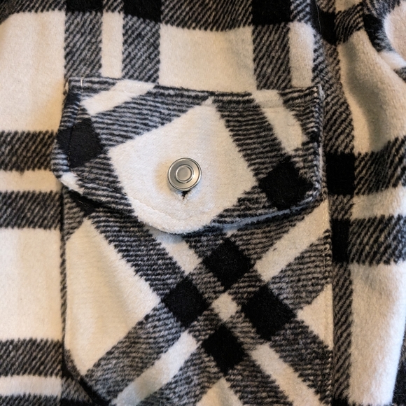 Boheme black and white plaid button down shacket - Picture 4 of 4